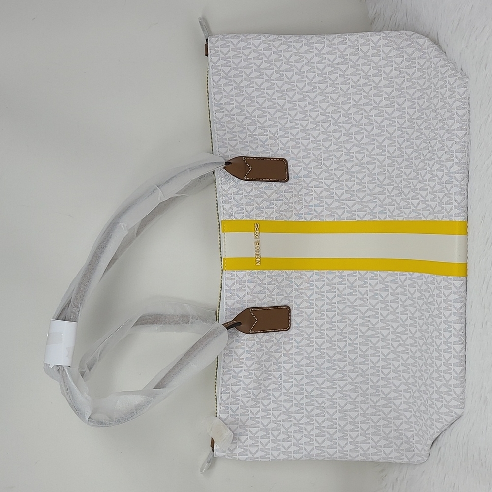 Michael Kors TRAVEL Bright White Large TZ Tote